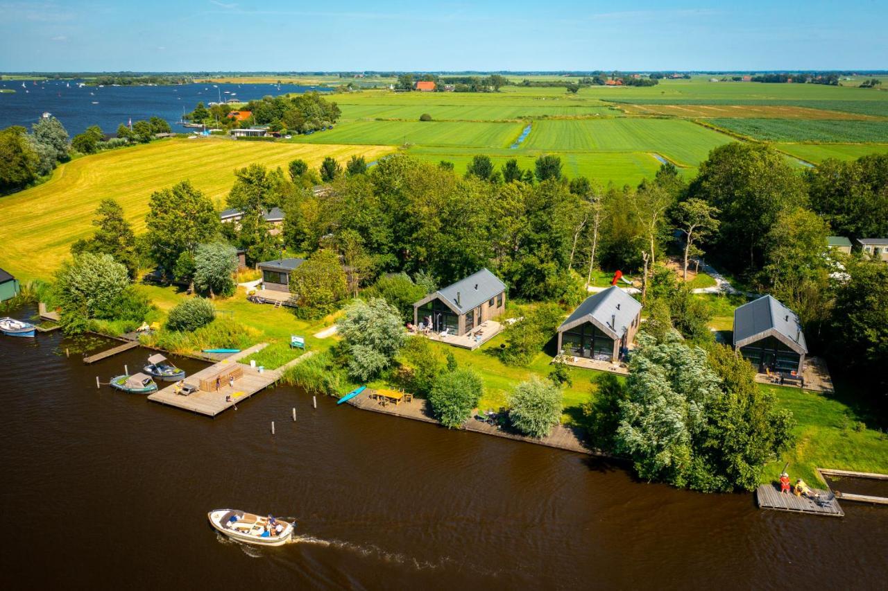 Pean-Buiten Waterlodges Nes  Exterior photo