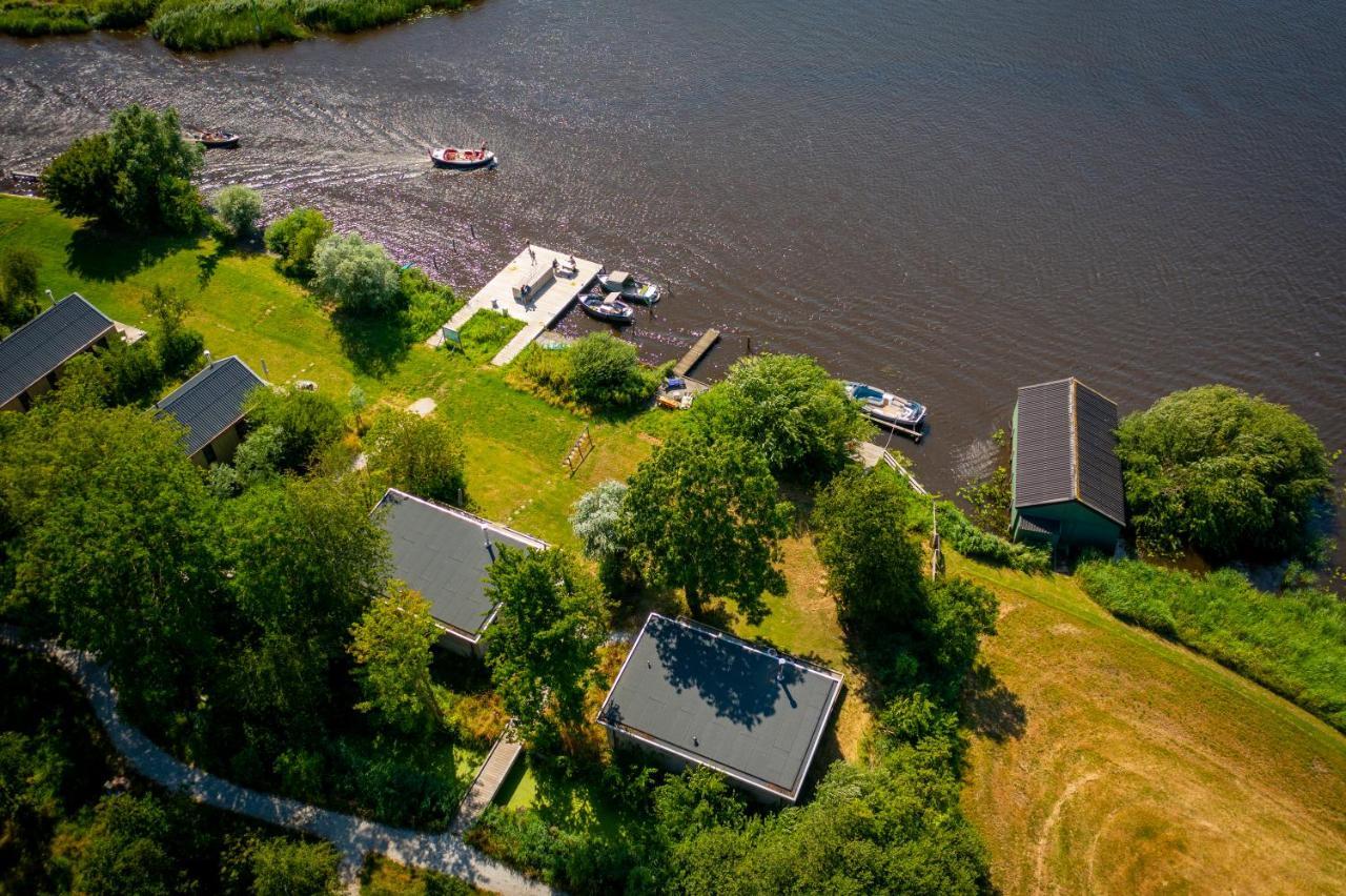 Pean-Buiten Waterlodges Nes  Exterior photo